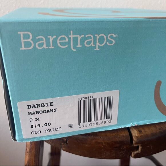 BareTraps Size 9 Brown Heeled Boots with Side Zipper - Picture 8 of 8